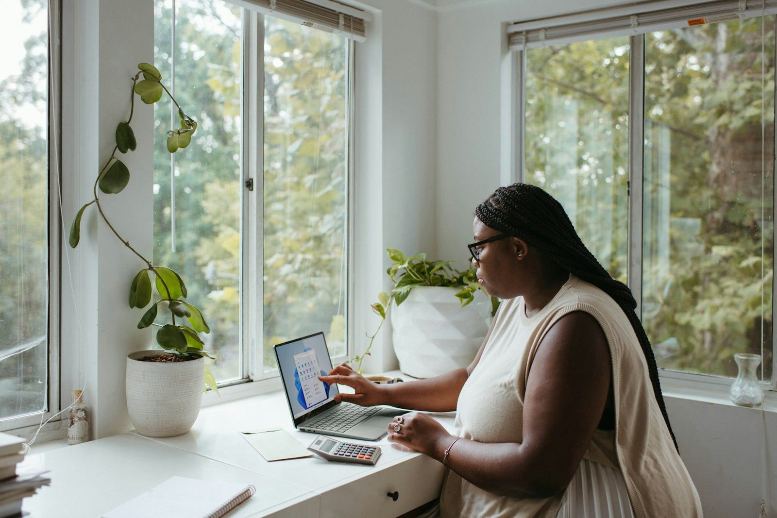 Work From Home Outfits + Dressing Tips