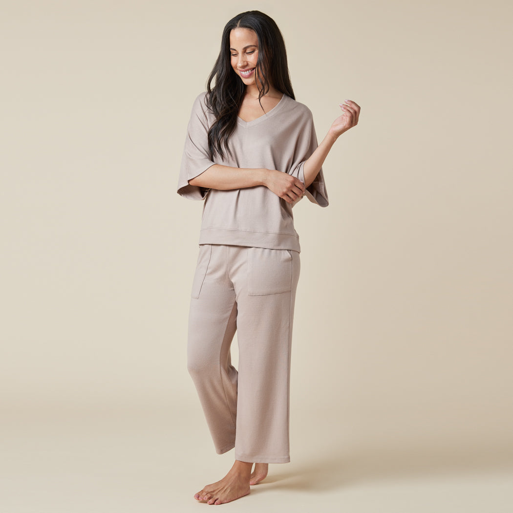 Dream Relaxed V-neck with Capri Lounge Set Coco