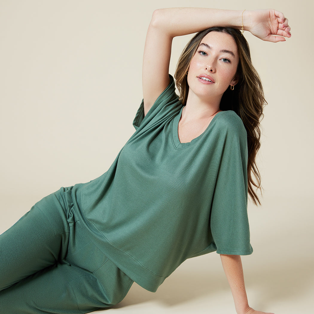 Dream Relaxed V-neck with Capri Lounge Set Dusty Green