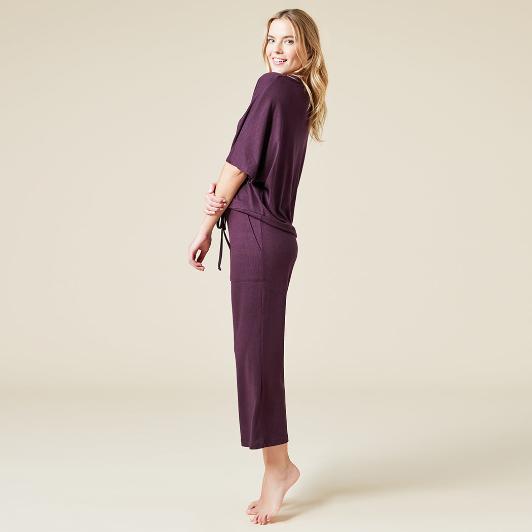 Dream Relaxed V-neck with Capri Lounge Set Fig