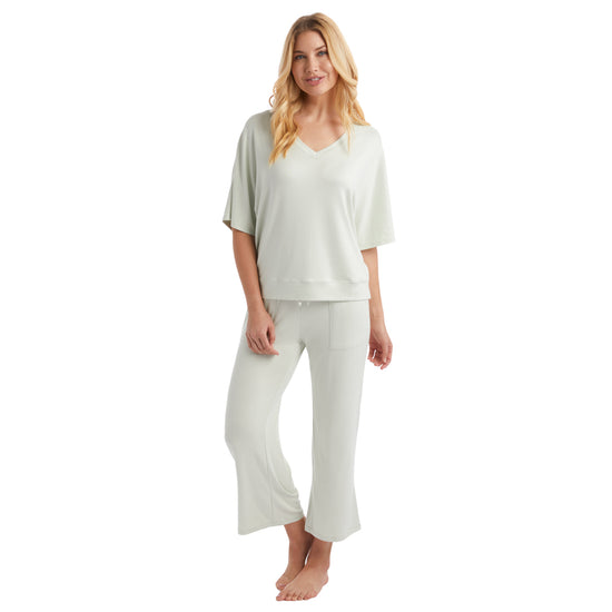 Dream Relaxed V-neck with Capri Lounge Set – Softies