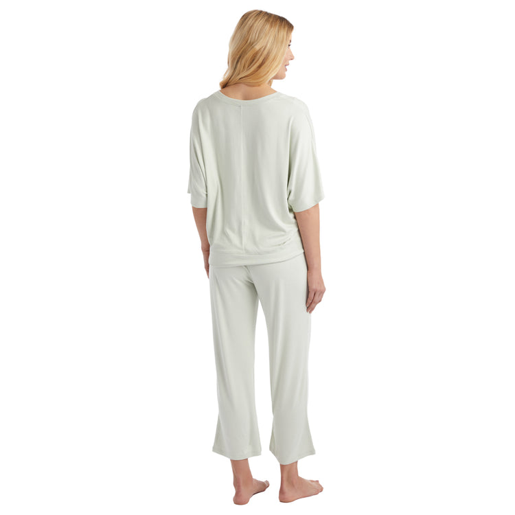 Dream Relaxed V-neck with Capri Lounge Set – Softies